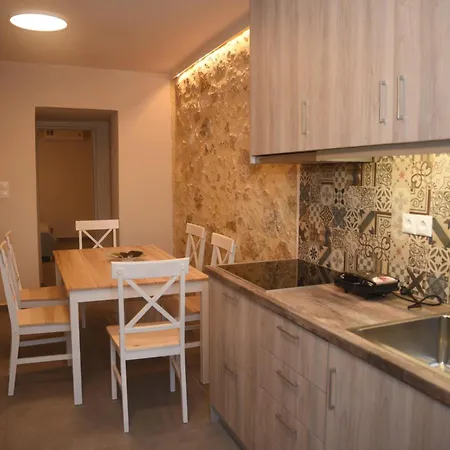 Filoxenia Private 2br Stone House Patio & Parking * Chania (Crete)