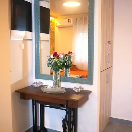 Apartment Filoxenia Private 2br Stone House Patio & Parking