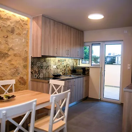 Apartment Filoxenia Private 2br Stone House Patio & Parking *