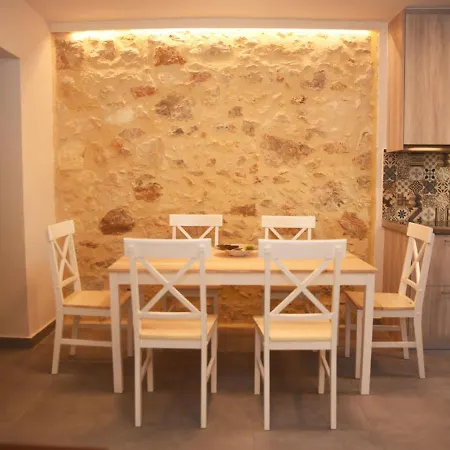 Apartment Filoxenia Private 2br Stone House Patio & Parking Chania (Crete)