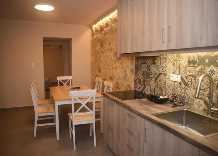 Filoxenia Private 2br Stone House Patio & Parking * Chania (Crete)