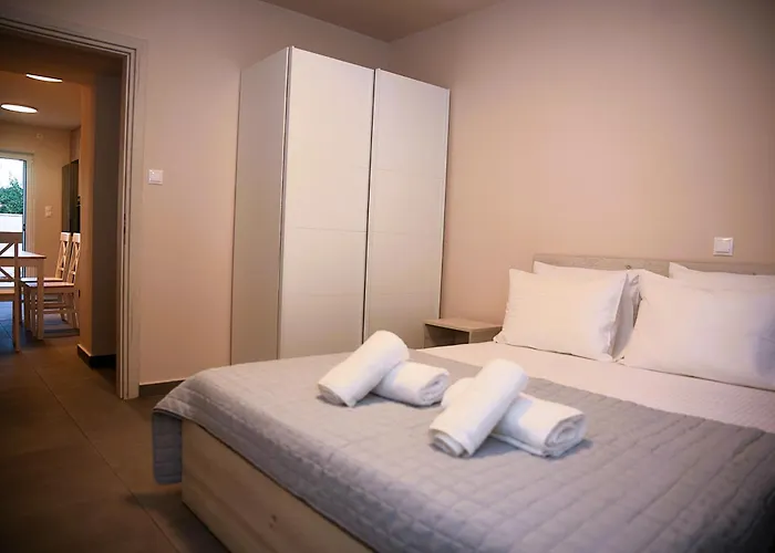 Apartment Filoxenia Private 2br Stone House Patio & Parking