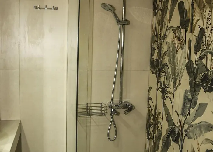 Filoxenia Private 2br Stone House Patio & Parking