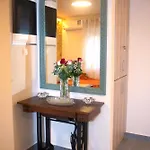 公寓 Filoxenia Private 2br Stone House Patio & Parking